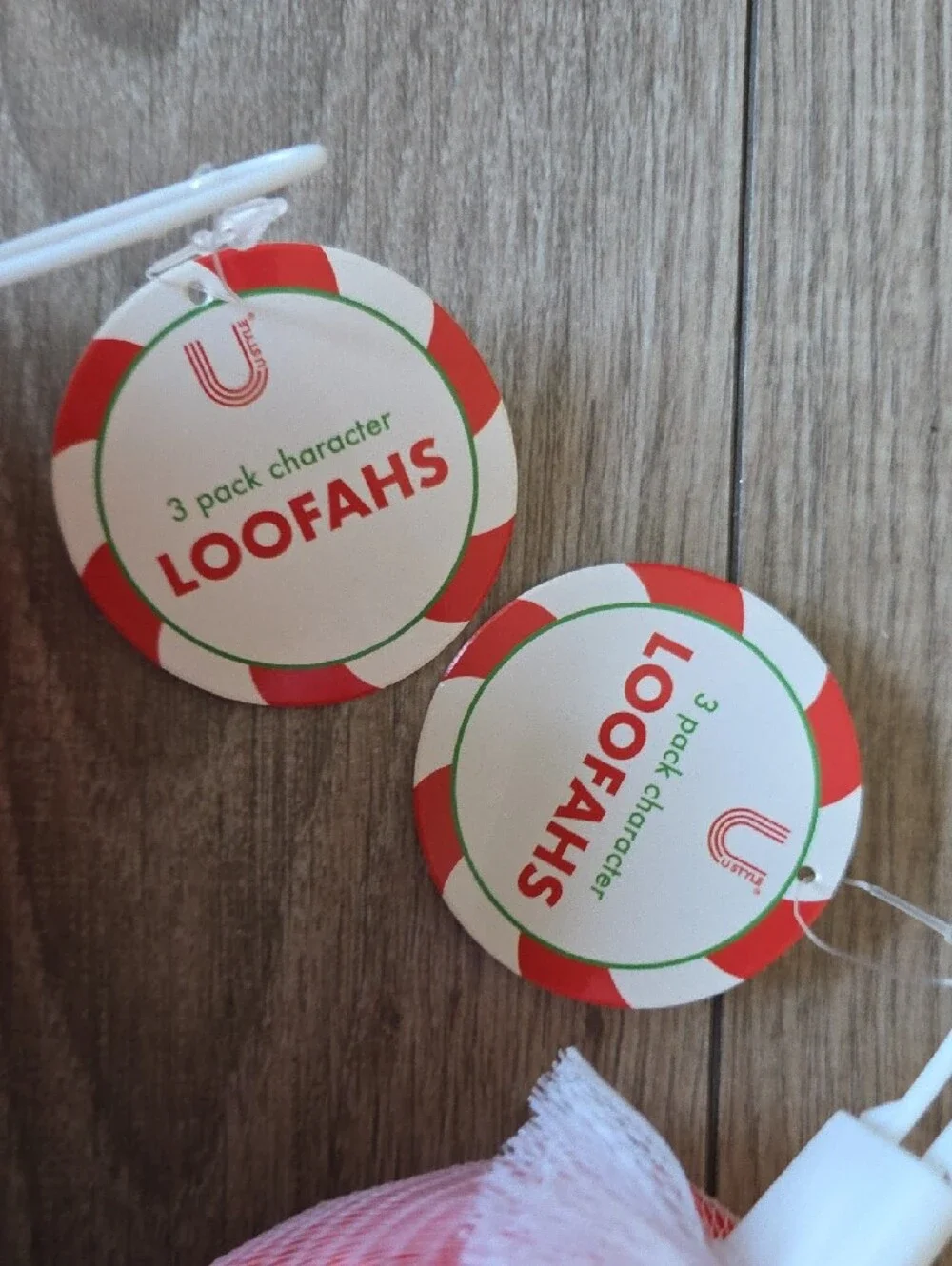 Holiday Plush Loofah Set - Red, Green, Brown